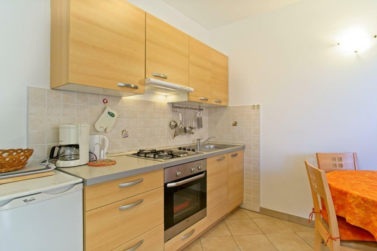 Apartmani Dorita Mali Losinj Exterior photo