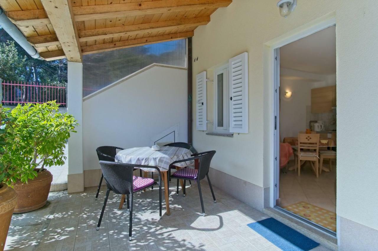 Apartmani Dorita Mali Losinj Exterior photo