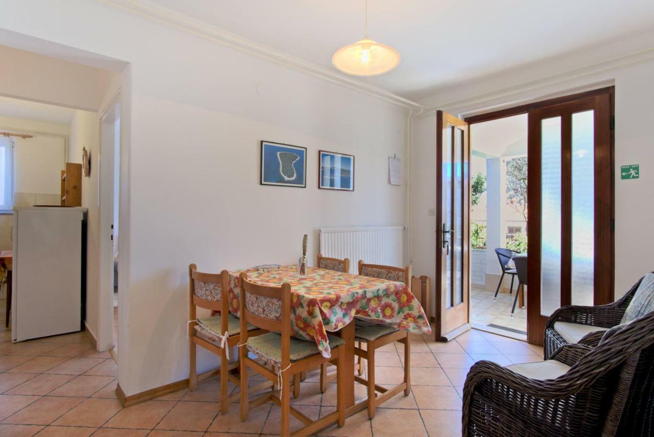 Apartmani Dorita Mali Losinj Exterior photo