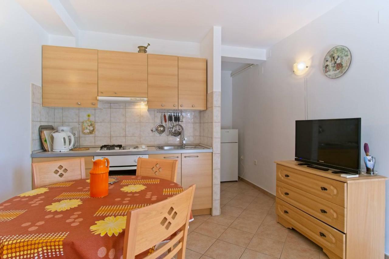 Apartmani Dorita Mali Losinj Exterior photo
