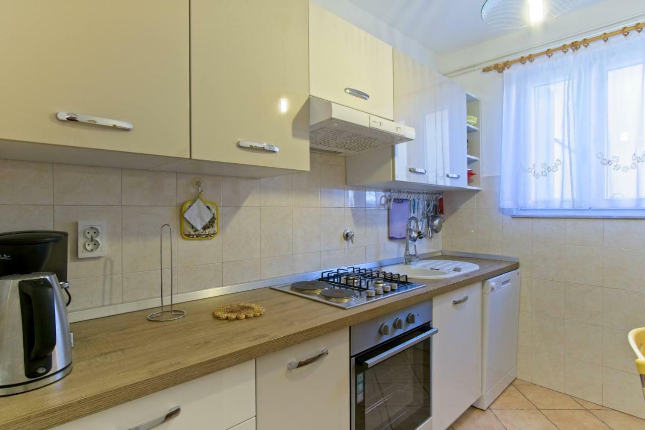 Apartmani Dorita Mali Losinj Exterior photo